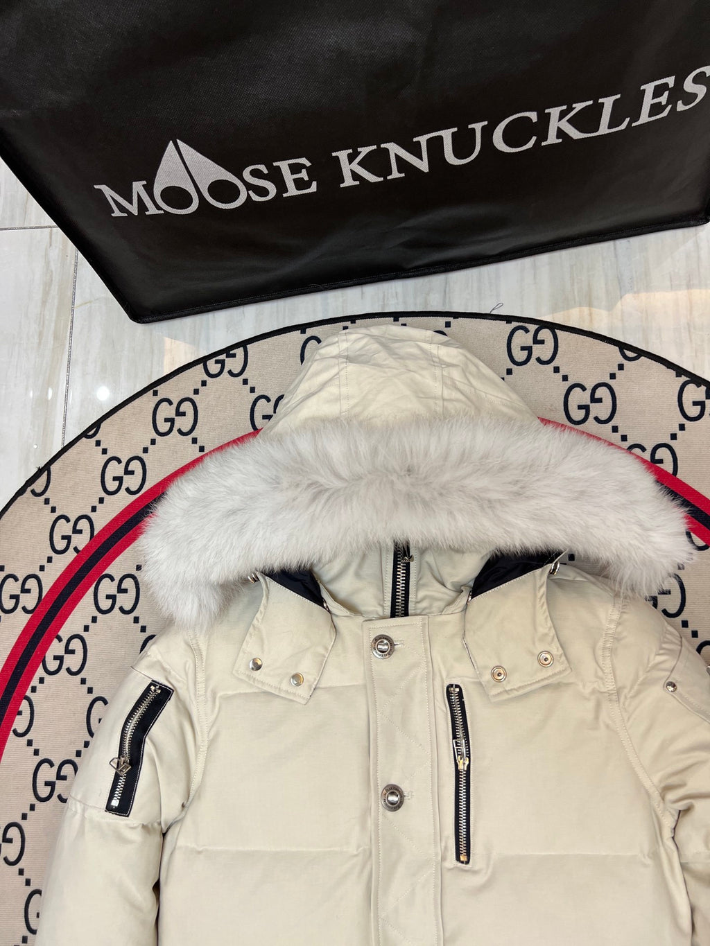 Moose Knuckles Ivory White Plush-Trim Hooded Puffer Parka