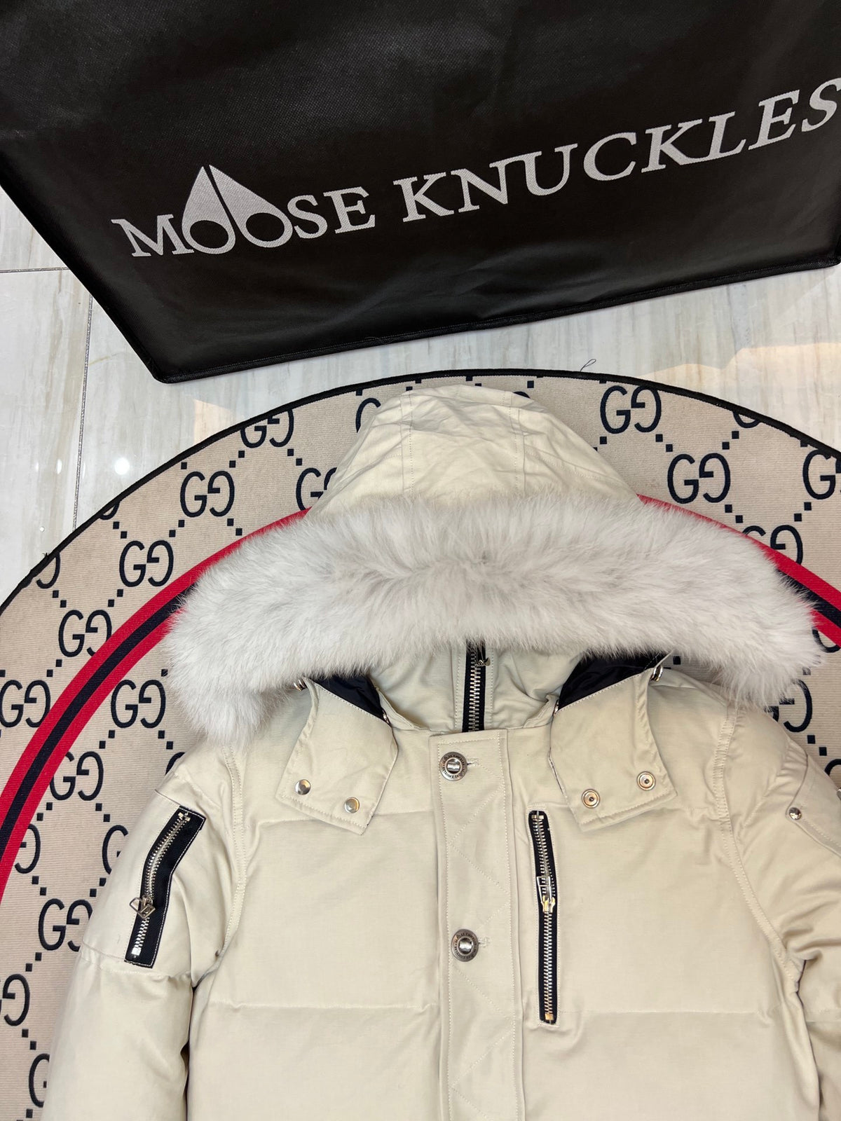 Moose Knuckles Ivory White Plush-Trim Hooded Puffer Parka