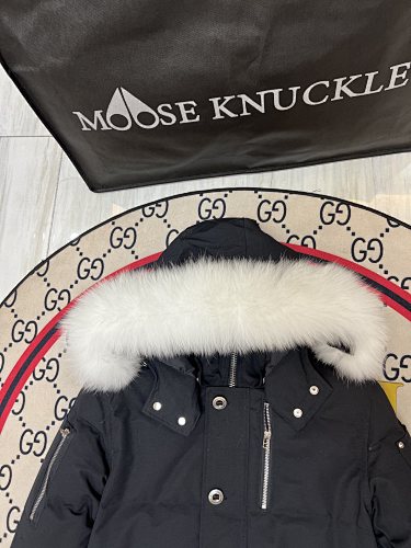 Moose Knuckles Black Plush-Trim Hooded Puffer Parka