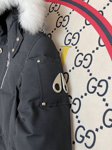 Moose Knuckles Black Plush-Trim Hooded Puffer Parka