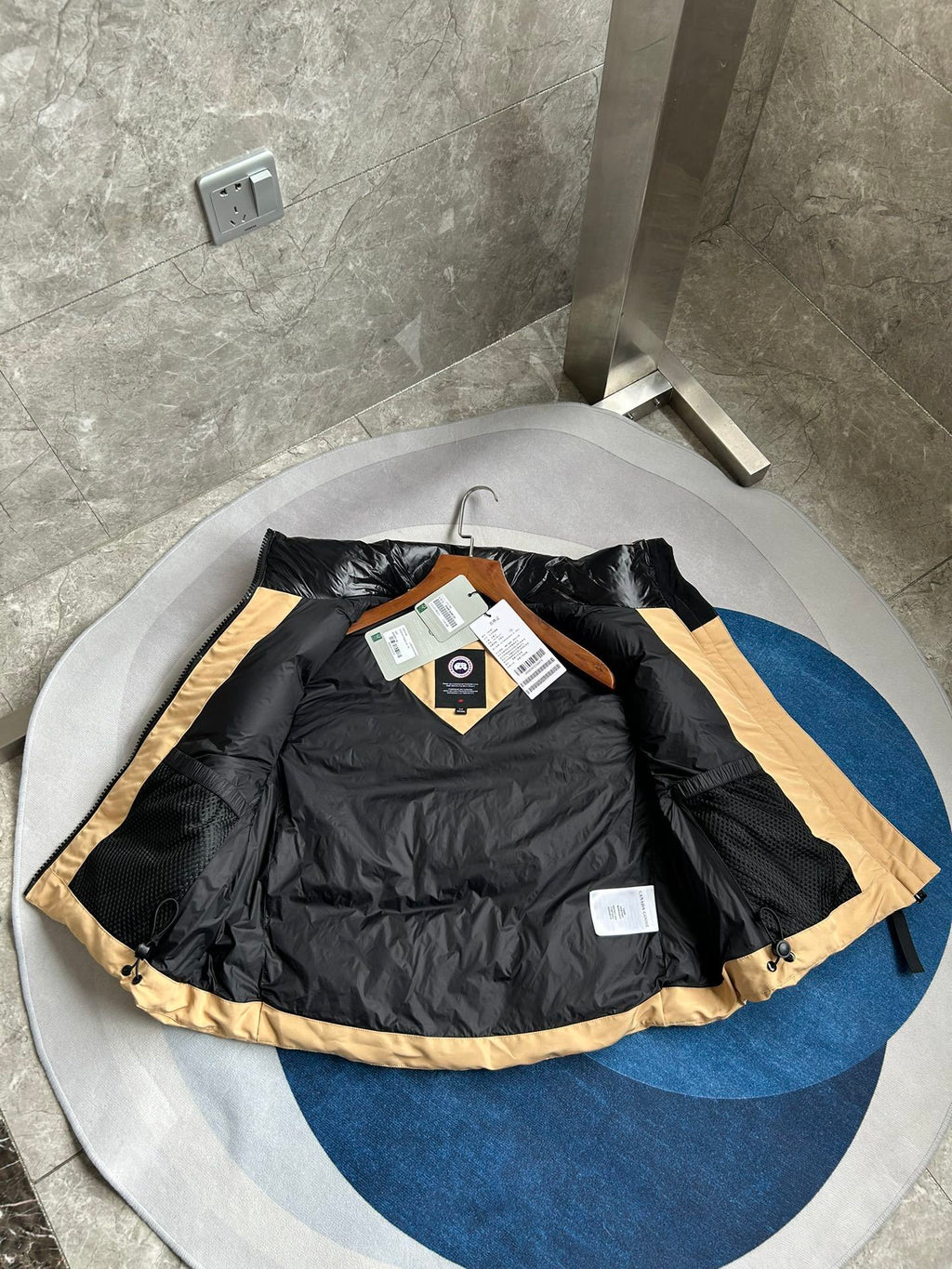 Canada Goose Sand Beige Black Patch Quilted Puffer Vest