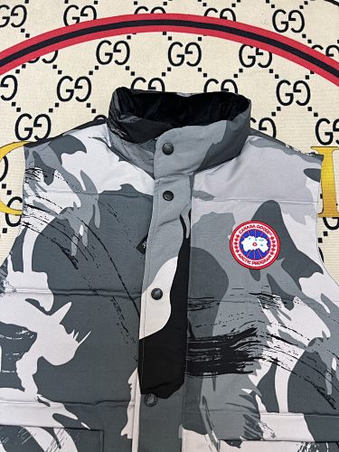 Canada Goose Gray Camo Quilted Puffer Vest